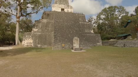 Ruinas-Mayas-En-Tikal-En-Guatemala