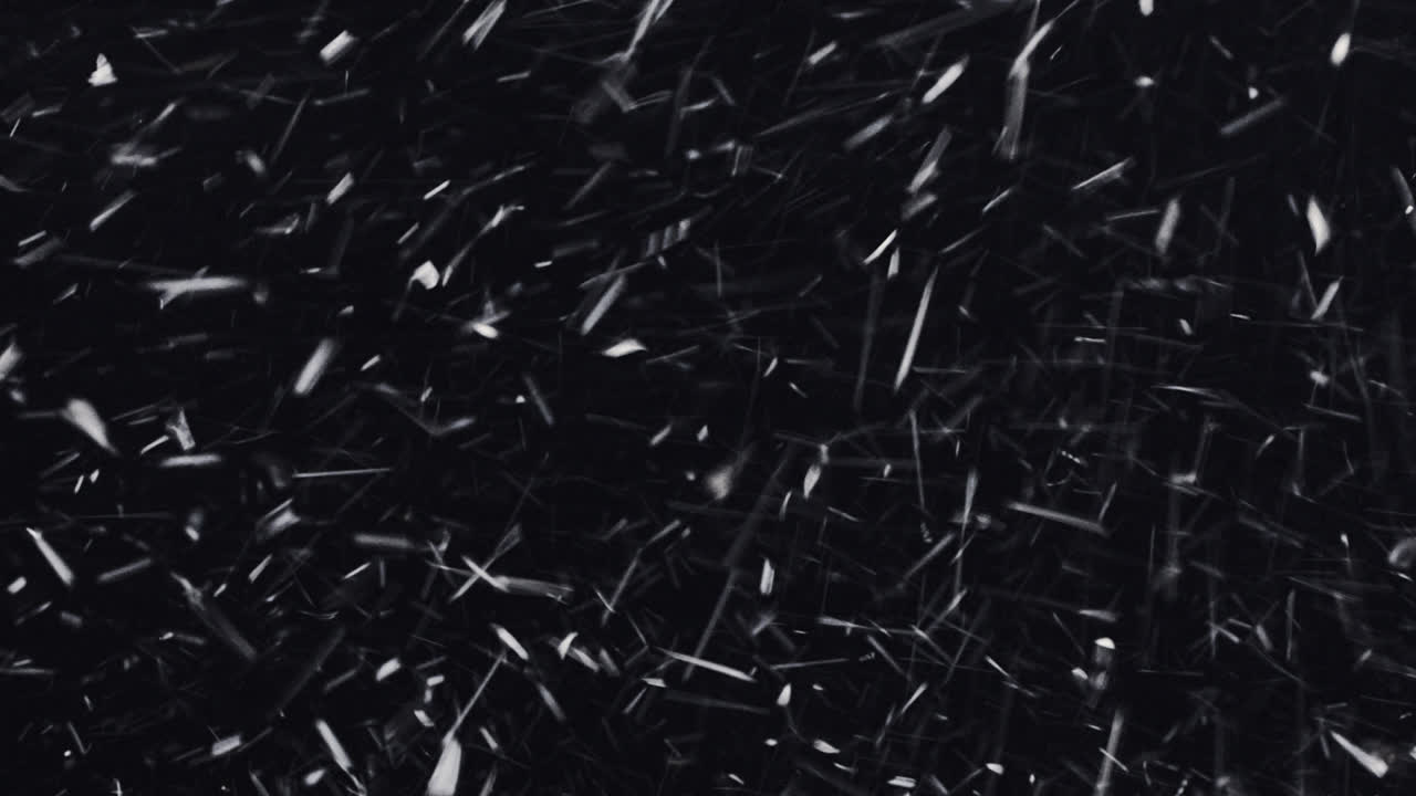 ventisca de nieve en negro