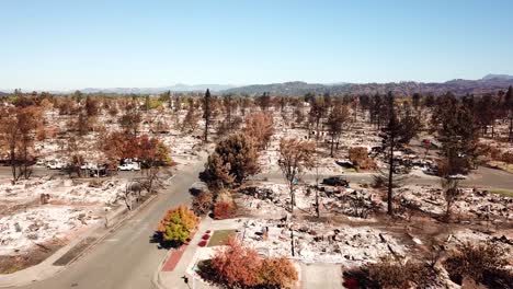impactante vista aérea de la devastación del desastre del incendio de santa rosa tubbs 2017 8