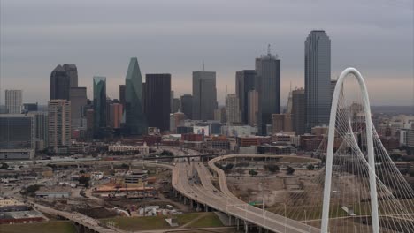 Establecimiento-De-Tomas-Con-Drones-Del-Centro-De-Dallas