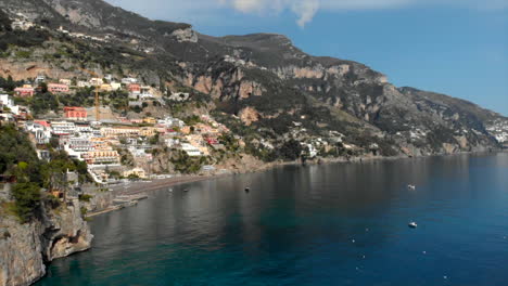 Impresionante-Vista-Drone-De-Positano