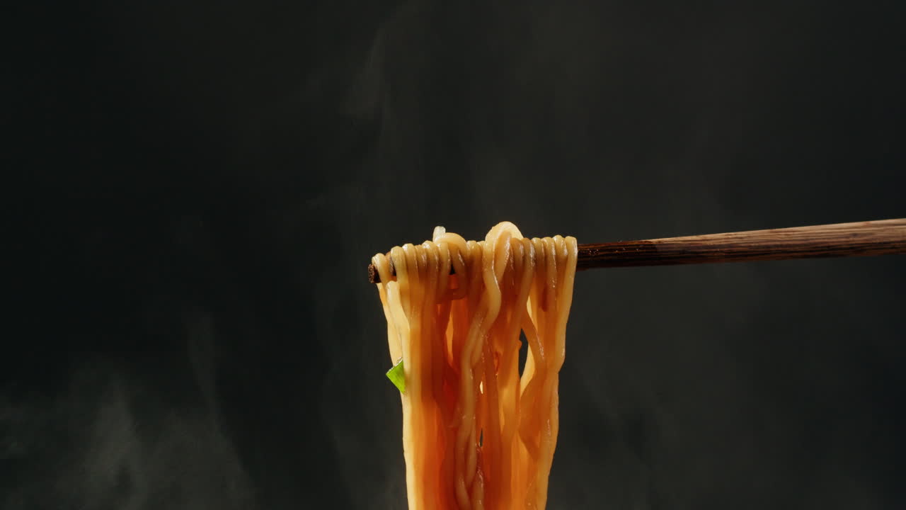 Ramen Quente com Hashis