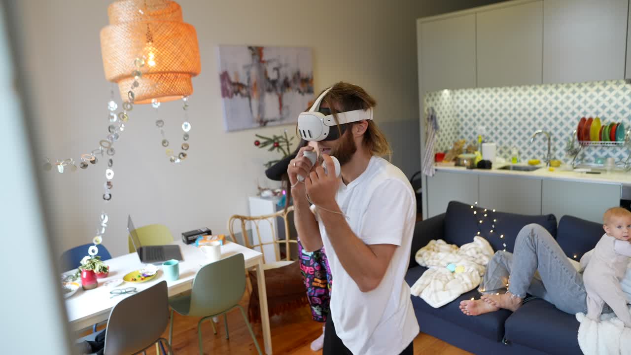 diversión familiar con auriculares de realidad virtual en casa