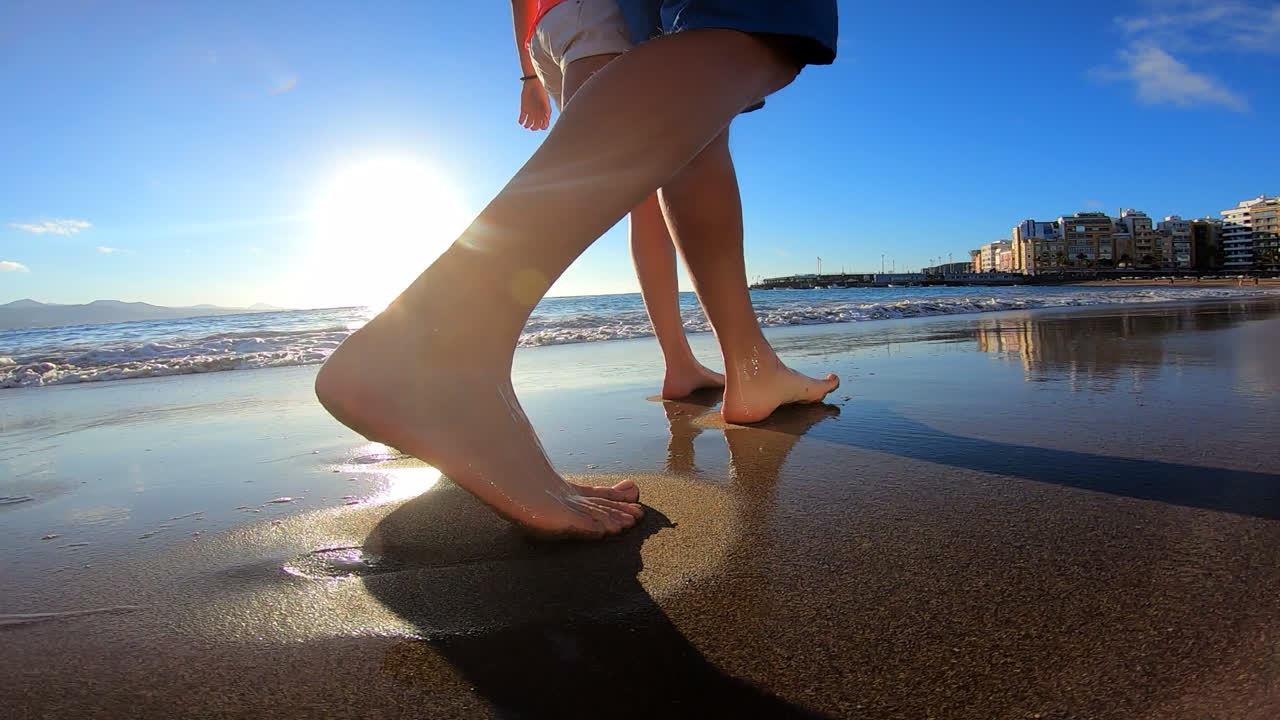 Passeggiata lungomare di Las Palmas sulla spiaggia di Las Canteras.