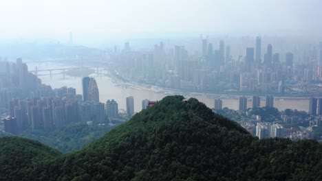 Ciudad-China-De-Chongqing-Bajo-Fuerte-Contaminación-Por-Aire,-Problema-Climático-Moderno