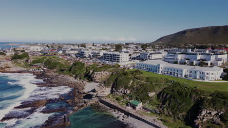 Breathtaking-Hermanus-nestled-between-mountains-and-ocean