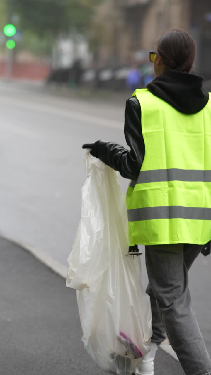 voluntario de limpieza de calles
