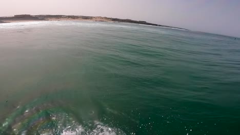 Pov-Hombre-Surf-Ola-Oceánica,-Deporte-Extremo-Cámara-Lenta