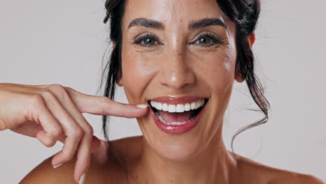 retrato de una mujer sonriente