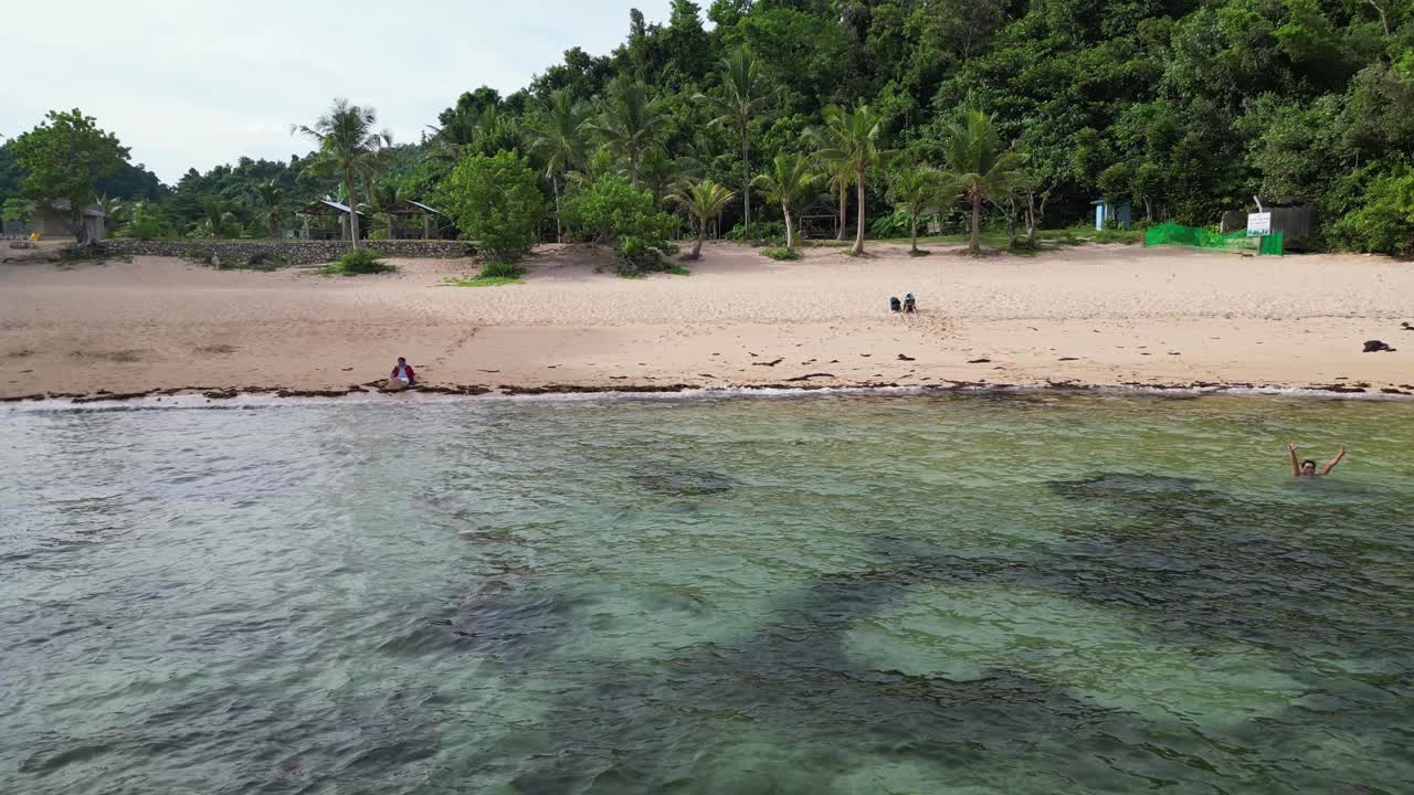 열대 해변, 카탄두아네스, 필리핀으로 공중 비행