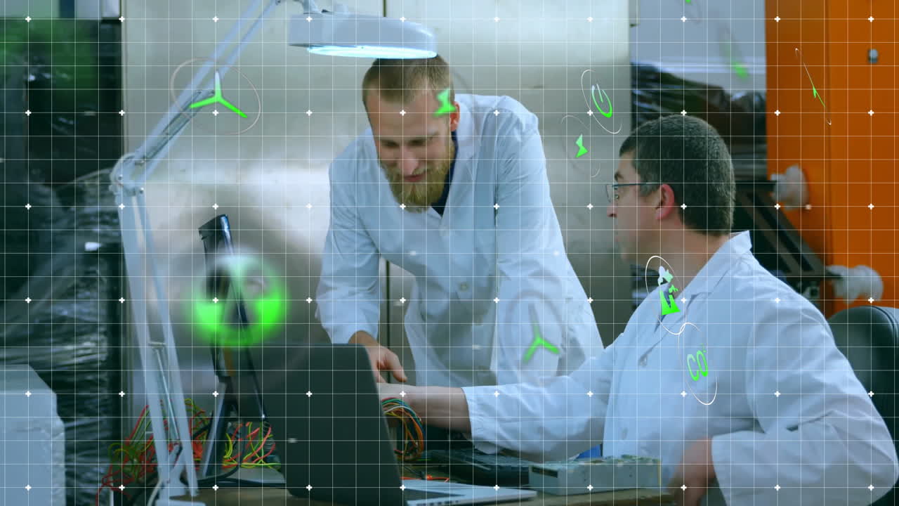 animación de iconos de ecología y datos sobre dos ingenieros caucásicos en un taller de electrónica