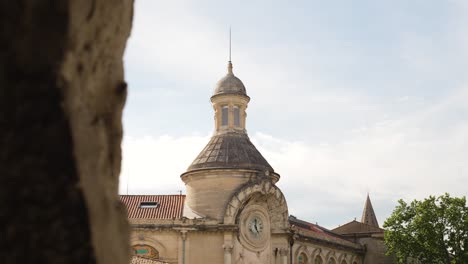 slow revealing shot of the lycée alphonse daudet in downtown nimes