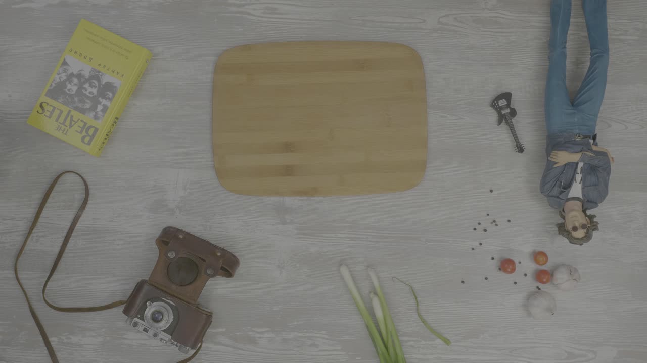 preparando salchichas - un arreglo culinario con temas de los beatles