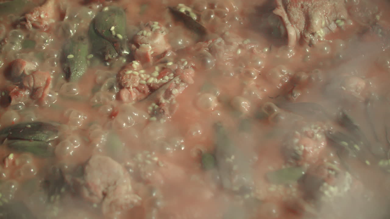 고기 와 콩 을 넣은 파엘라