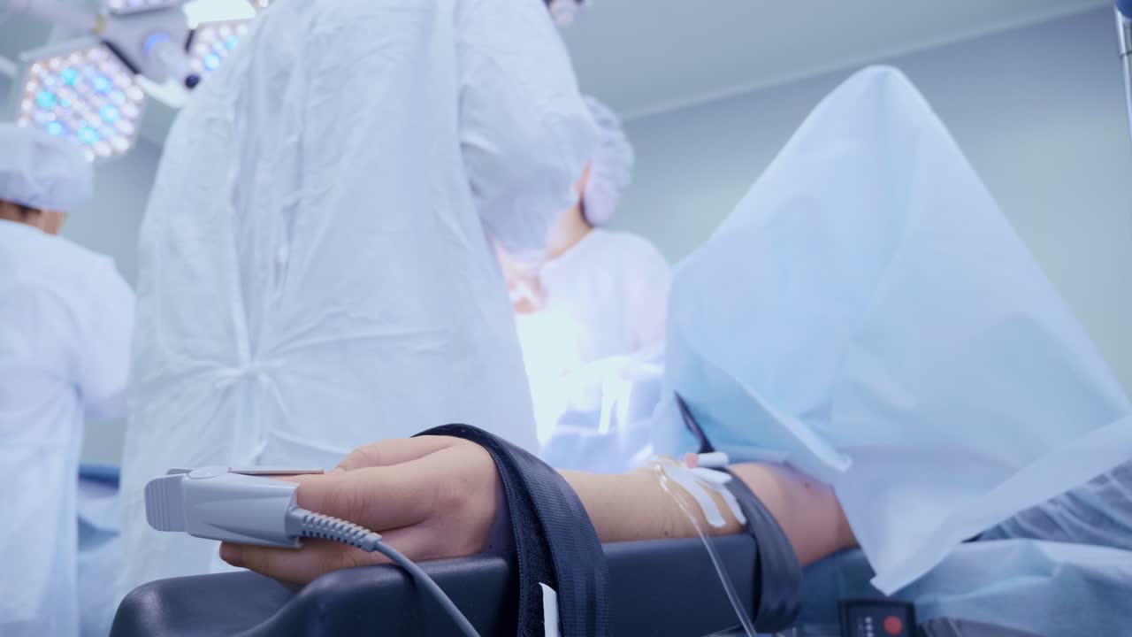 手術室での手術