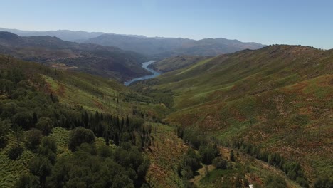 Vista-Aérea-Del-Increíble-Paisaje-Natural