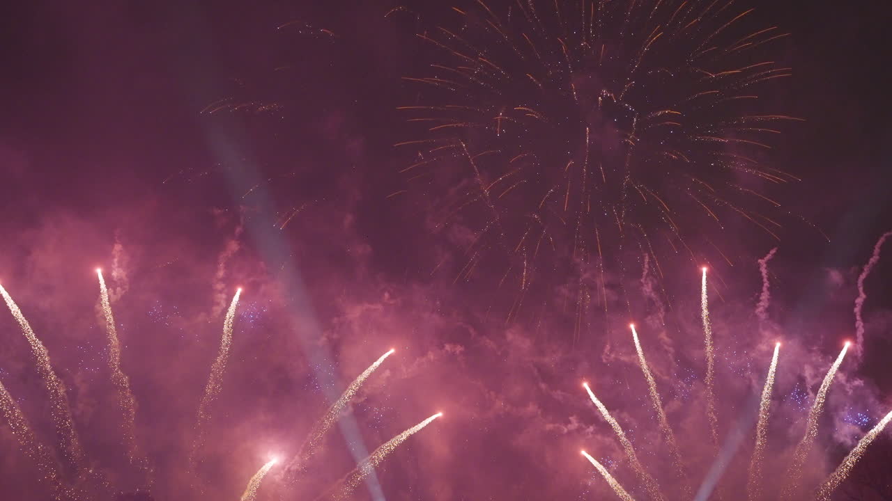 Sparkling colors light up the sky in a beautiful display