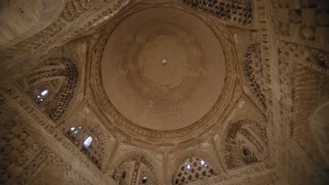 Bukhara-Uzbekistan-inside-of-Ismail-Somoni-Mausoleum