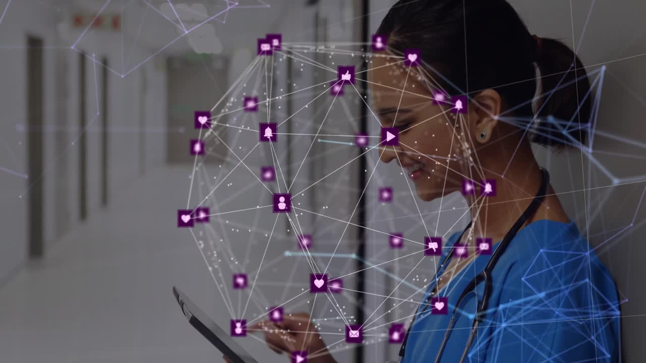 animación de una red de conexiones con iconos sobre una sonrisa de una doctora biracial