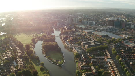 Aerial-shot-of-River-Thames-passing-through-Reading-UK