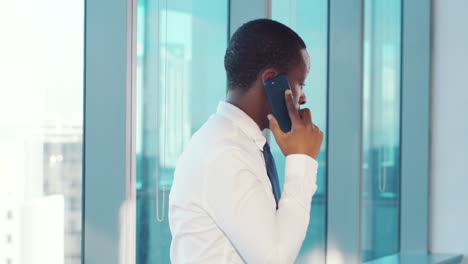 African-businessman,-phone-call