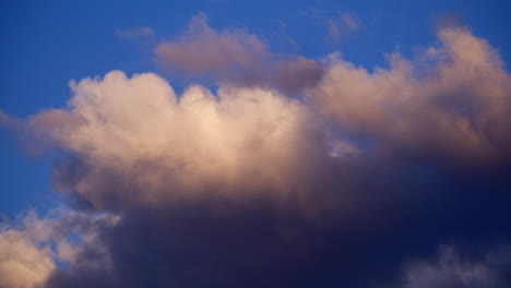 timelapse de nubes al atardecer
