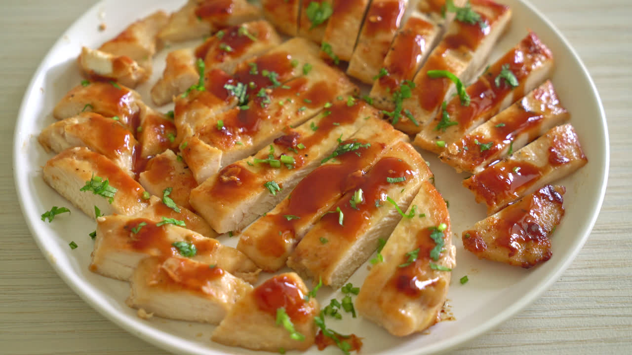 ⁇  접시 에  ⁇ 어 먹은 그릴 된  ⁇  가 ⁇