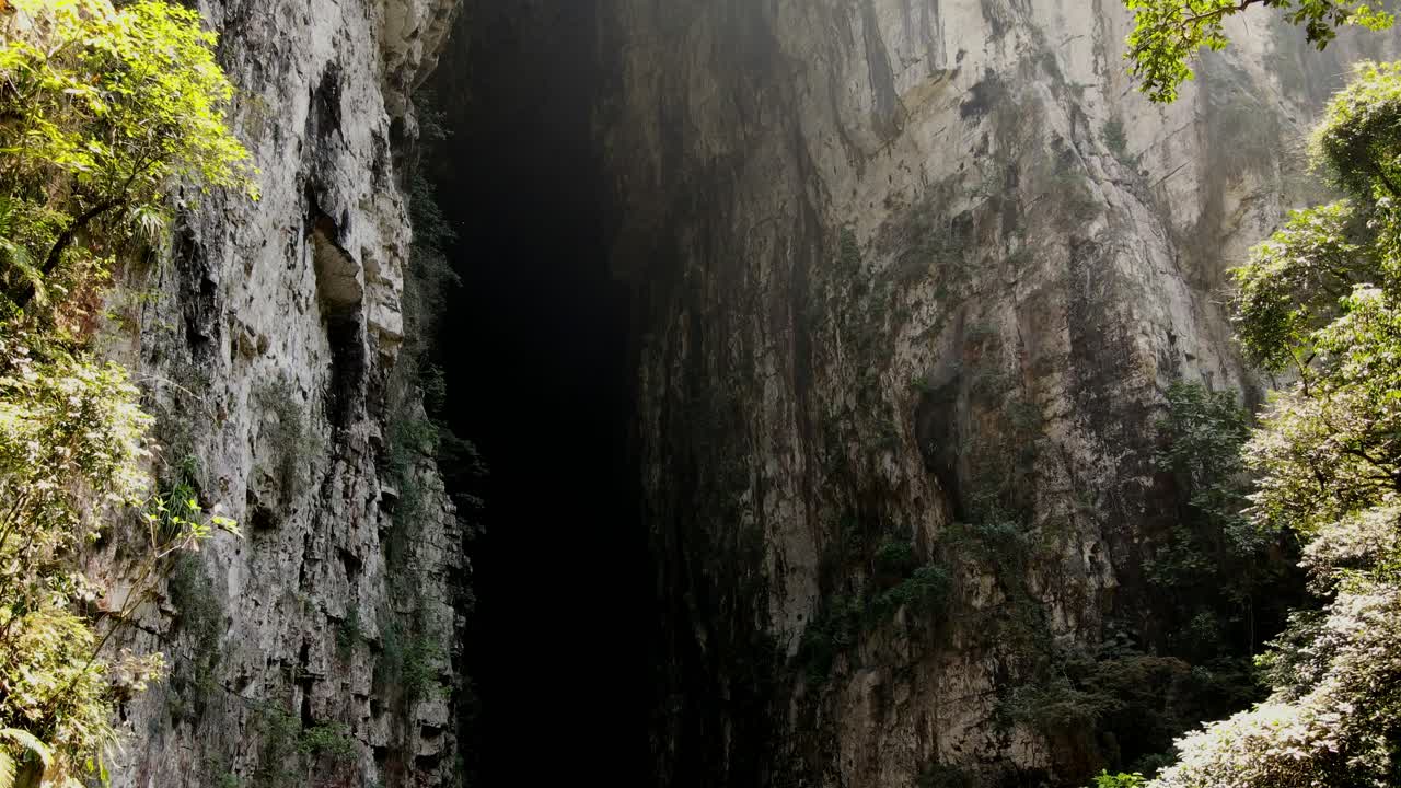 arco del tiempo, chiapas, méjico, sone arch, cueva, río en el cañón, tiro con drones
