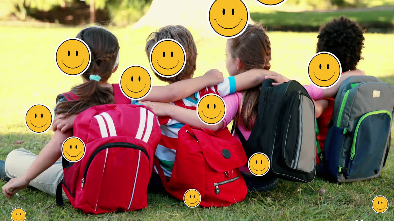 다양한 학교 아이들 위에서 사랑에 빠지는 이모지 애니메이션