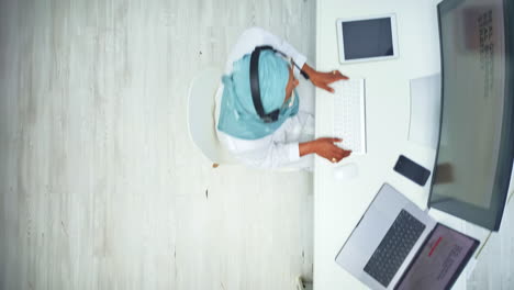 vista superior, centro de llamadas y soporte al cliente