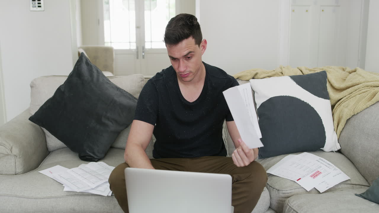 las malas decisiones financieras con el tiempo se acumulan