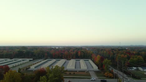 Farben-Des-Frühen-Morgens-Im-Herbst-Relief-In-Muskegon