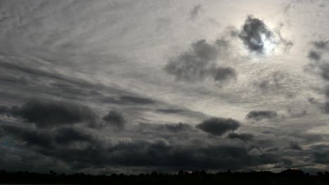 Estos-Dramáticos-Lapsos-De-Tiempo-Del-Cielo-Con-Videos-De-Sol-Son-Adecuados-Para-Proyectos-De-Uso-Múltiple,-Inserte-Su-Título,-Mensaje-O-Logotipo