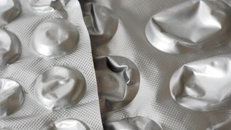 envase de pastillas vacío
