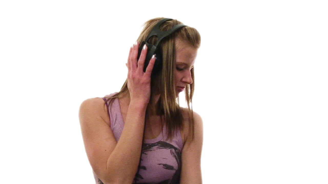 una hermosa adolescente bailando