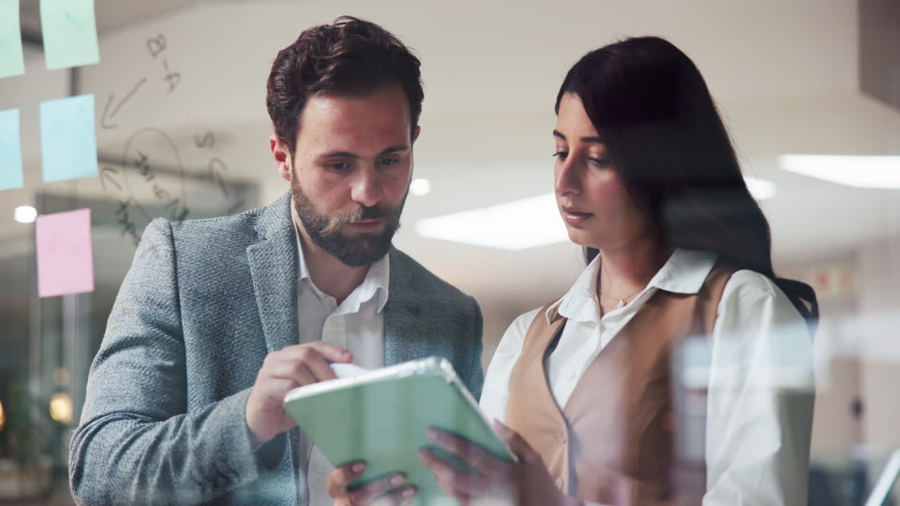 reuniones de negocios y colaboración