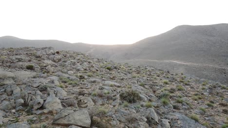 Toma-De-Drones-Del-Paisaje-Montañoso-En-Omán