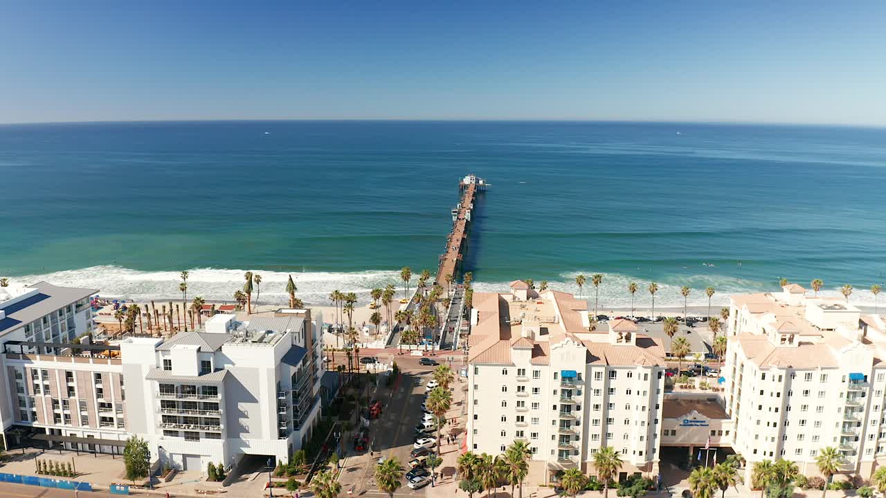 vista aérea del muelle en oceanside california