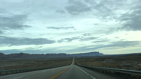 360 degree horizon visibility drive on empty road to moab