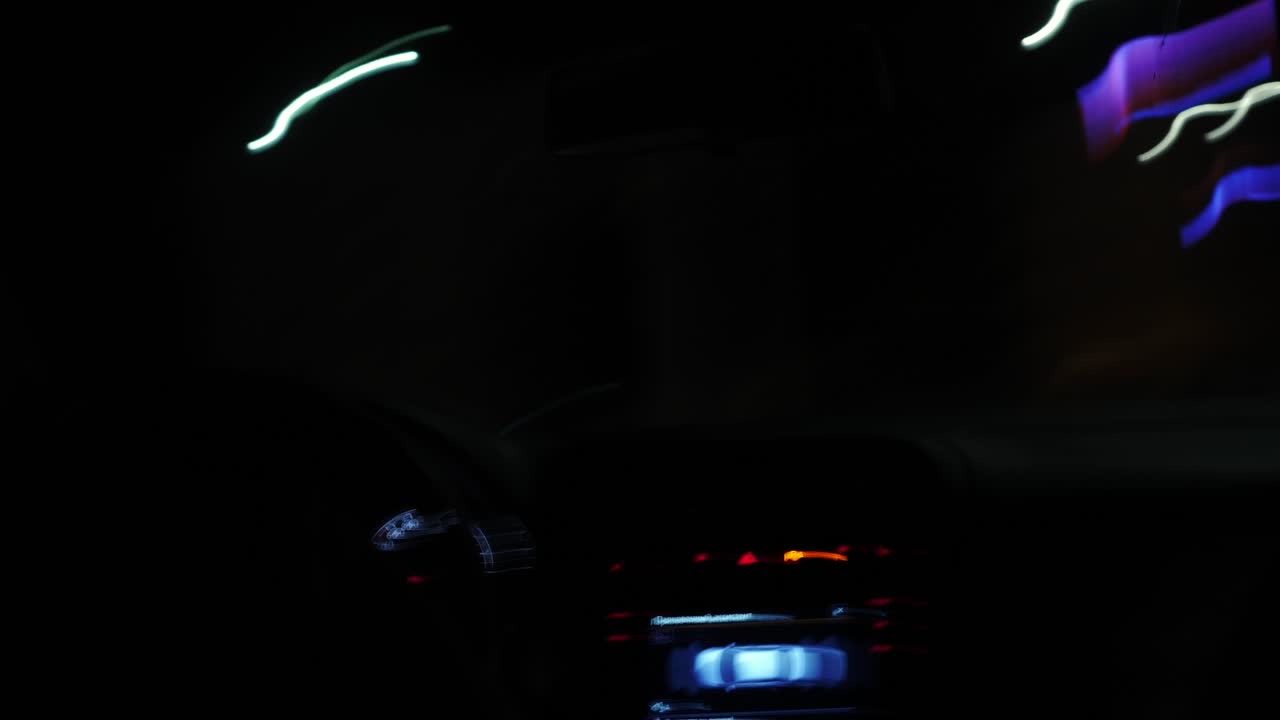 viaje nocturno por la ciudad