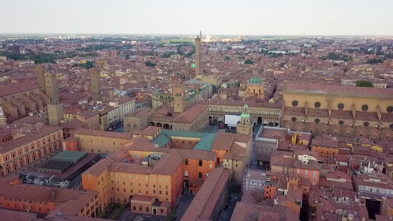 Panorama della città medievale di Bologna nella regione Emilia-Romagna, Nord Italia