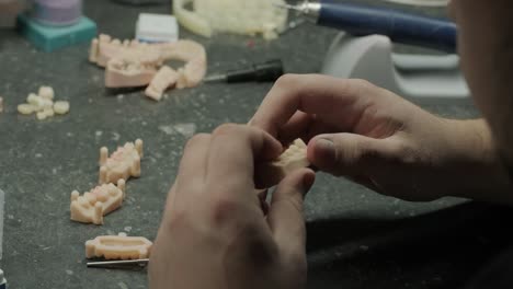 proceso de fabricación de coronas y chapas de zirconia