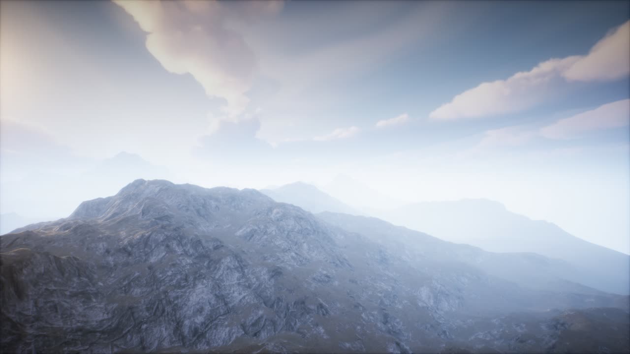 안개 가 있는 화산 크레이터 풍경