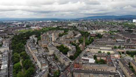 Imágenes-Aéreas-Escénicas-De-Escocia-Del-Paisaje-Suburbano-De-Glasgow,-Reino-Unido