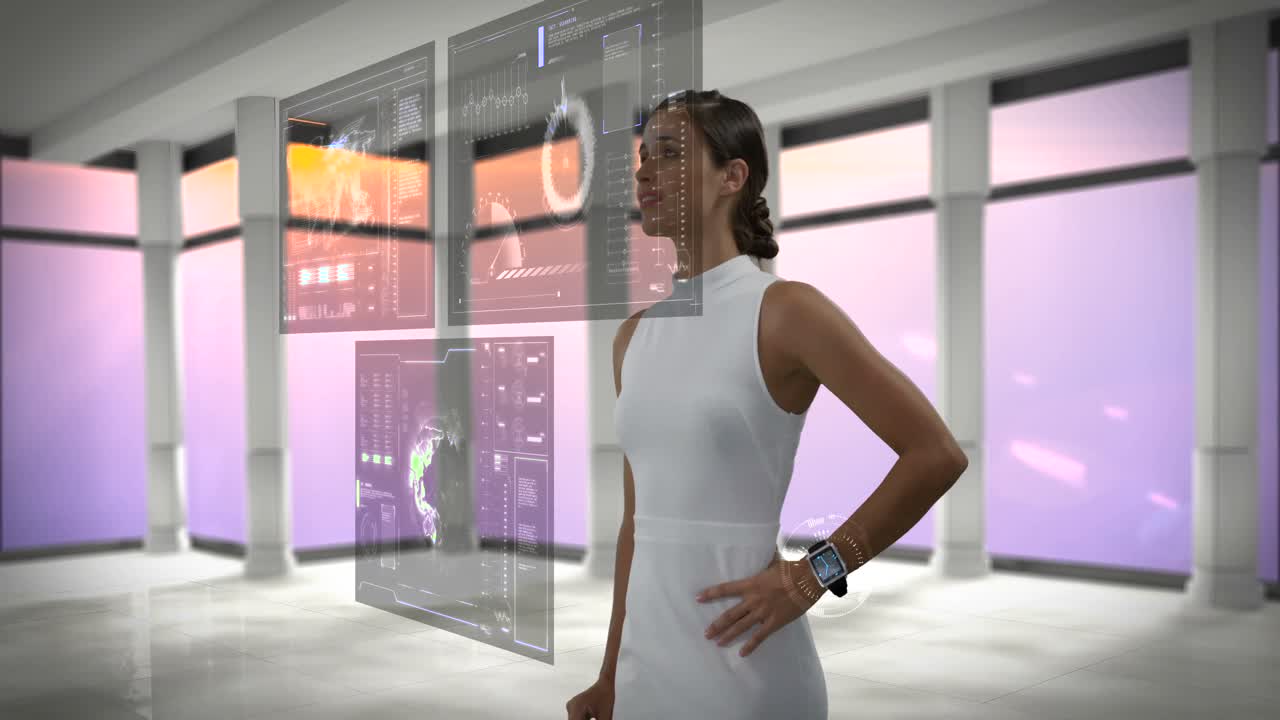 mujer de negocios usando una pantalla digital