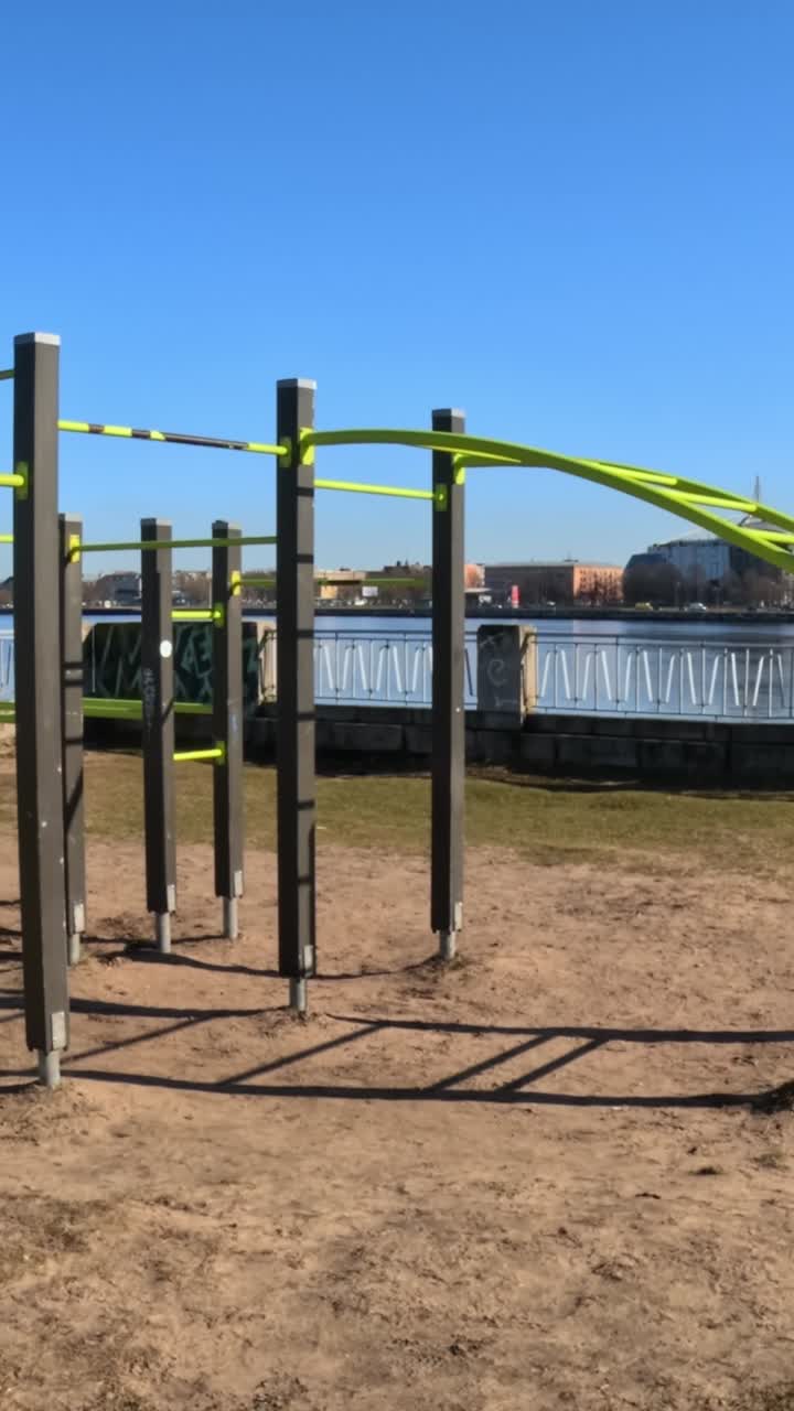 Panorama Kipsala Riga: Outdoor Workout Park with City and Water View