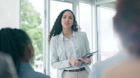 Business-woman,-tablet-and-presentation-in-meeting