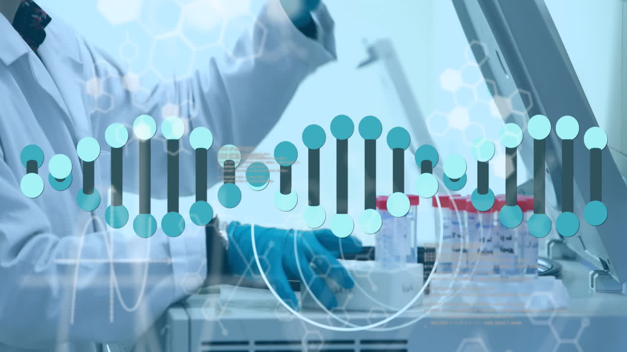 백인 남성 과학자 위에 회전하는 dna 가닥의 애니메이션