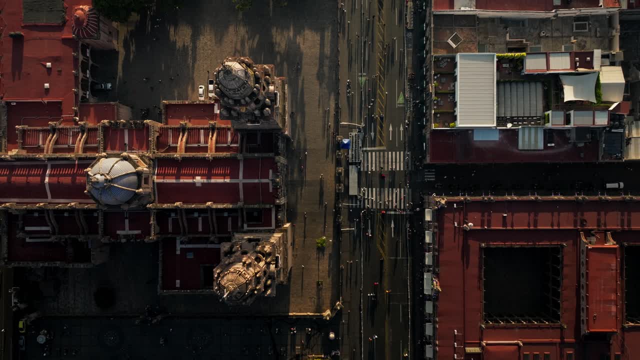 catedral de morelia vertical dolly drone disparado al atardecer