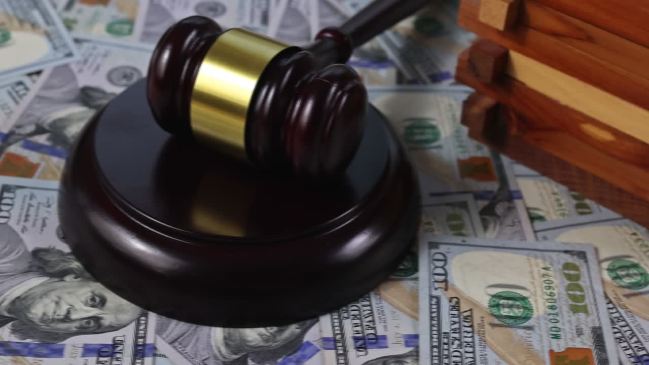 tribunal estadounidense impuso un arresto a la casa de las sanciones propiedad con dólares de estados unidos billetes